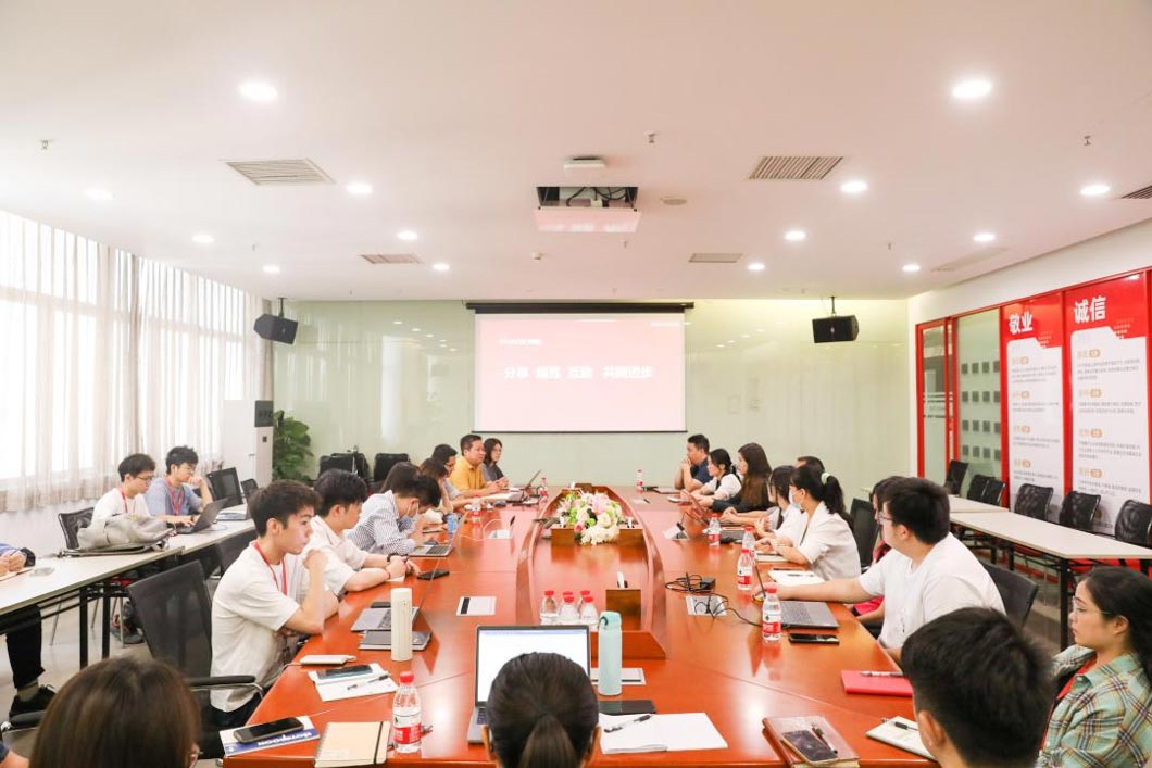 集團(tuán)首次市場(chǎng)人員大會(huì)順利召開